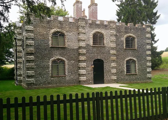  Broome Park